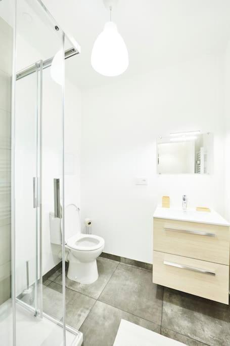 Rb-0G - Appartement F3 Au Rdc Tout Equipe Pour 1 A 5 Pers Mulhouse Exterior foto